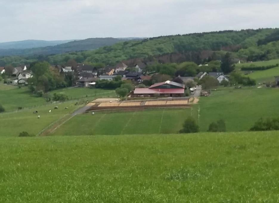 "Die Jockeysuite" Auf Unserem Reiterhof Birkenbeul Luaran gambar